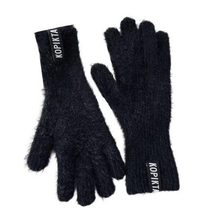 FLUFFY WOOL GLOVES